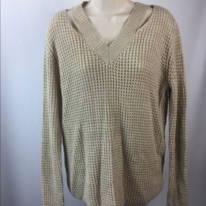 Hooked Up Women’s Cut out v neck Pullover size S